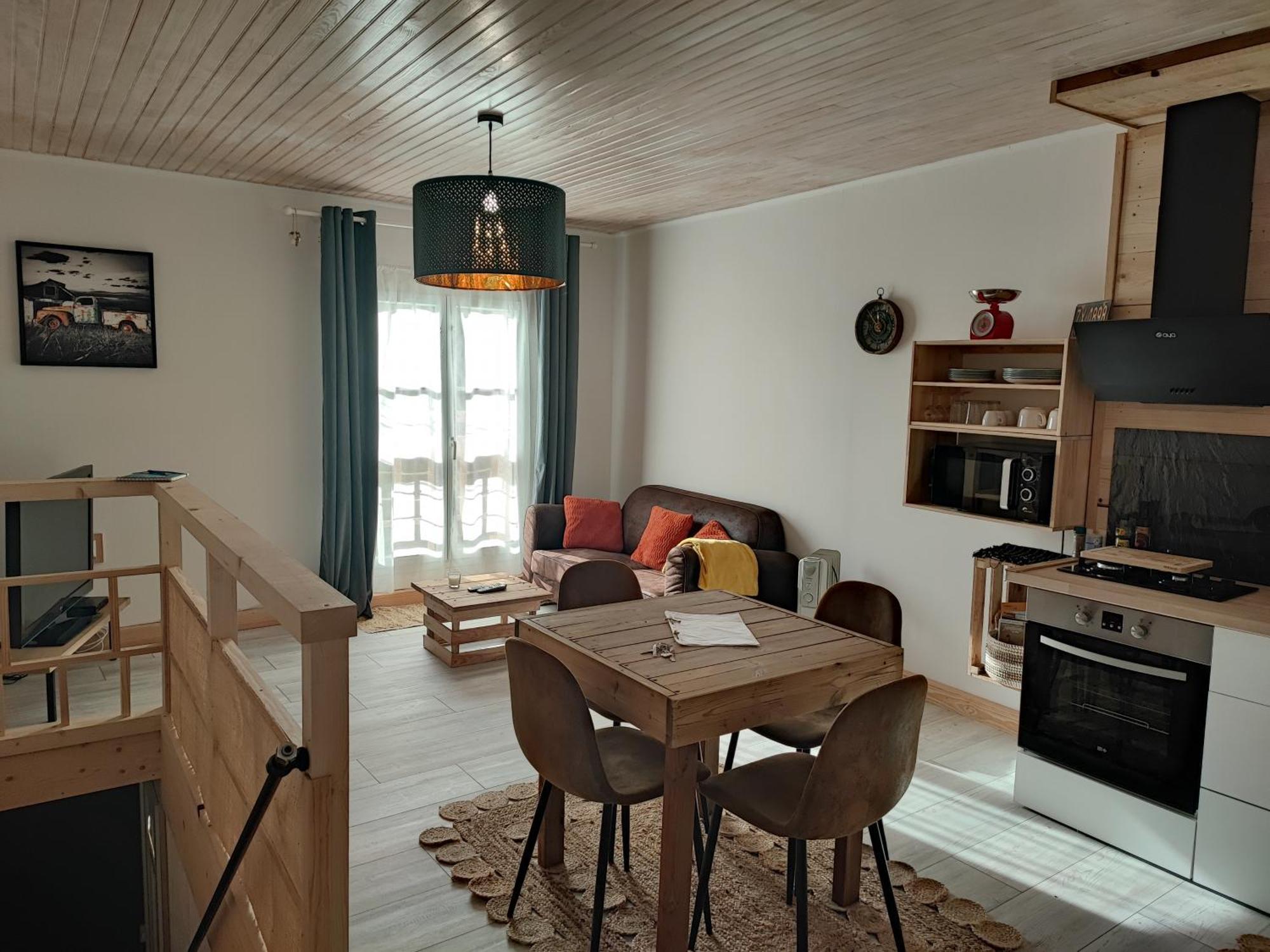 Appartement Chez Marie Et Aymeric Bages  Bagian luar foto